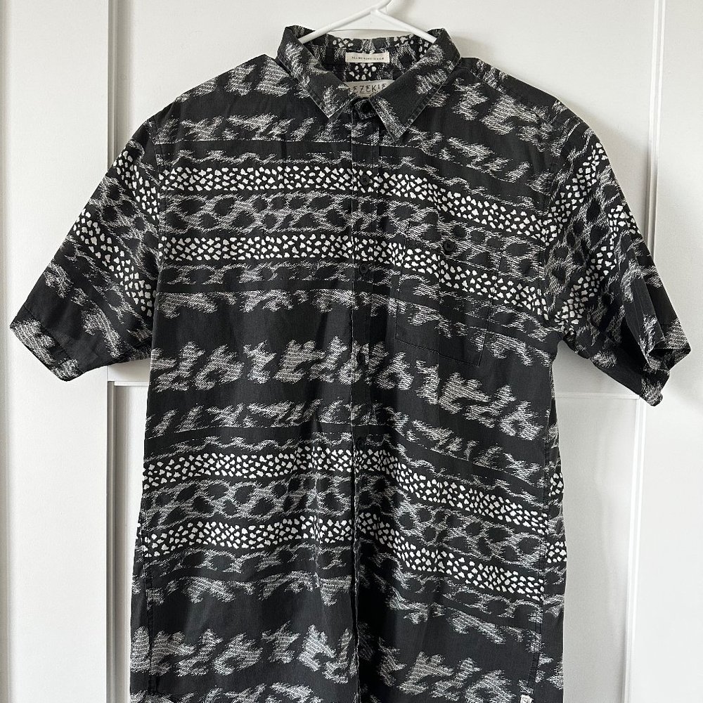 Ezekiel Short Sleeve Button Up